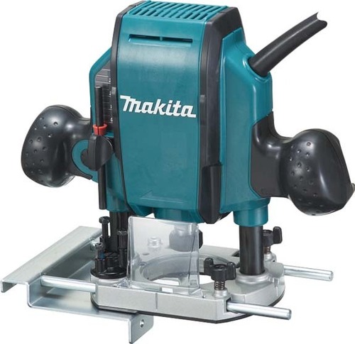 Makita Oberfräse im MAKPAC RP0900J